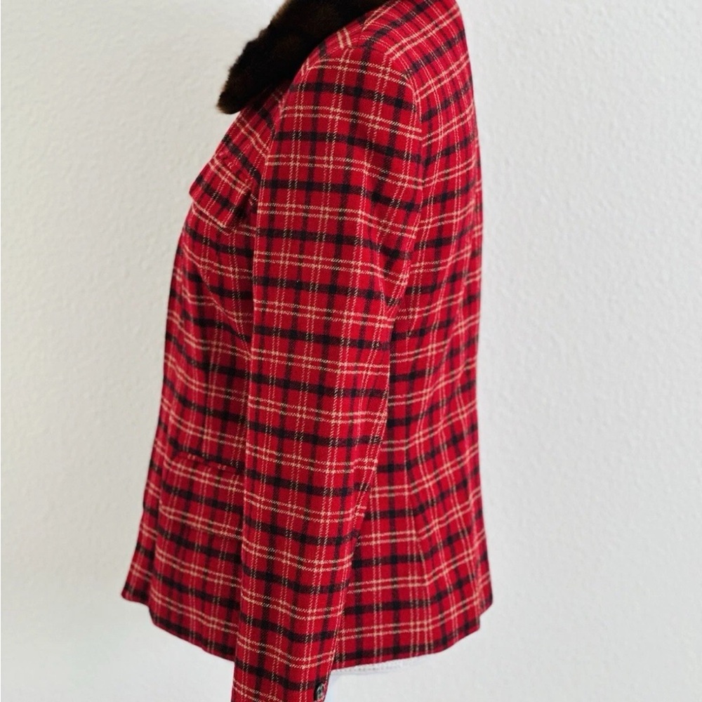 Lauren Ralph Lauren Red Plaid Blazer with Faux Fur Collar - Picture 4 of 6